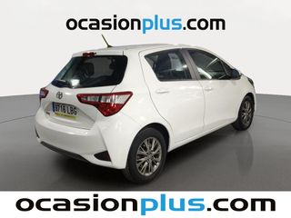 Toyota Yaris 70 Active Tech 51 kW (69 CV)