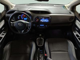 Toyota Yaris 100H Advance 74 kW (100 CV)