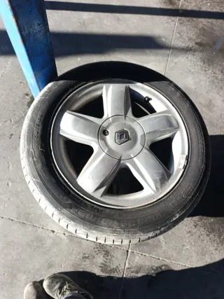 Llantas Renault 15