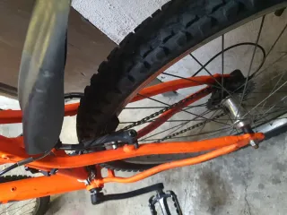 2 Bicicletas Rockrider Naranja y otra en negro