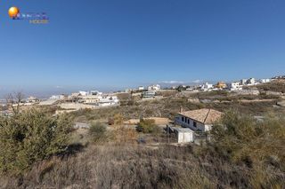 Terreno en venta en Zubia (La)