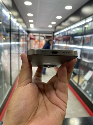 iPhone 15 Pro 128GB Natural Titanio