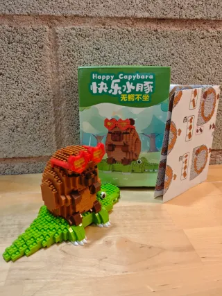 Capibara sobre cocodrilo – Bloques de construcción