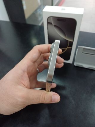 iPhone 16 Pro 128GB Natural Titanio