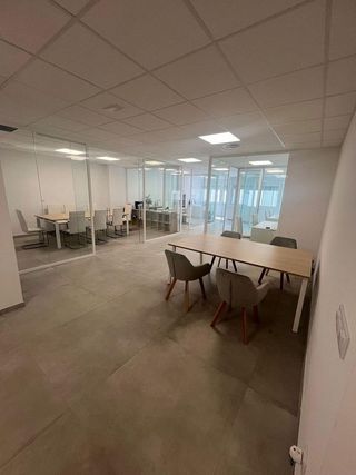 Oficina en alquiler en Zona Centro en Córdoba