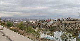 Terreno en venta en Zubia (La)