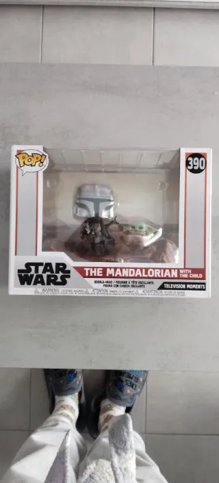 Funko Pop The Mandalorian con The Child 390