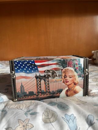Caja Decorativa Marilyn Monroe New York
