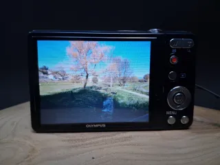 Cámara Digital Olympus Negra para Pablo