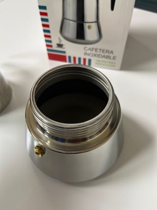 Cafetera de inducción 6 tazas Cuperinox