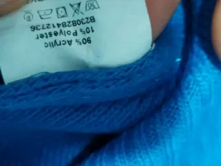 Maglietta blu da donna con colletto