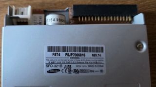 Disquetera Samsung 3,5 Beige/Gris