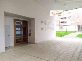 Local comercial en venta en Barañain