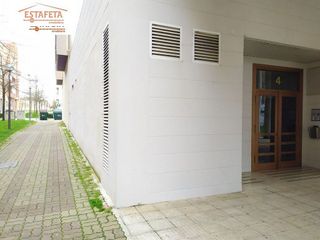 Local comercial en venta en Barañain