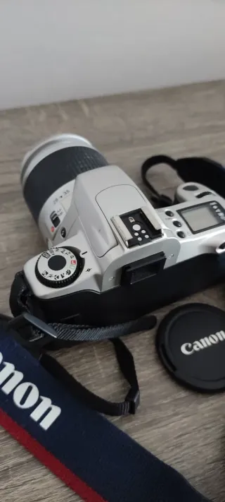 Cámara Canon EOS 300 + Objetivo