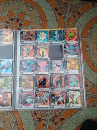 Juego de cartas Pokémon Staks casi completa