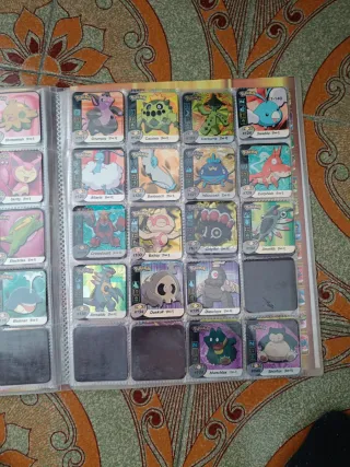 Juego de cartas Pokémon Staks casi completa