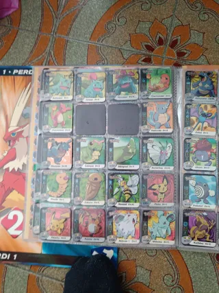 Juego de cartas Pokémon Staks casi completa