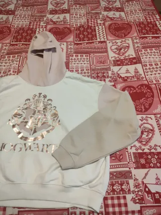 Sudadera Hogwarts Beige y Blanca