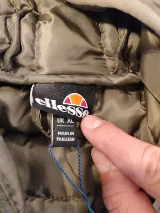 Cazadora acolchada Ellesse verde NUEVA