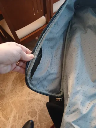 Portatraje John Travel con ruedas