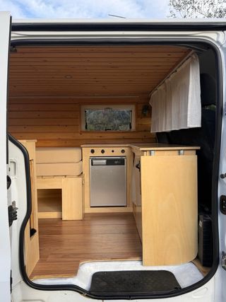 Opel Vivaro camperizada 2015