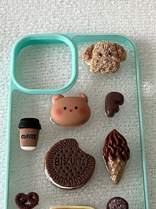 Cover iPhone 13 con Charms