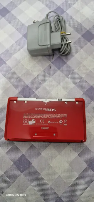 Nintendo 3DS Rosso