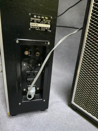 Magnetófono Sony TC-630
