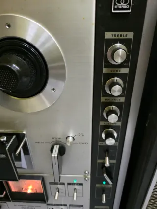 Magnetófono Sony TC-630