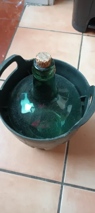 Garrafa antigua de vino