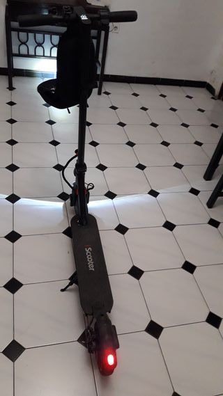Patinete Eléctrico iScooter + Casco y Chaleco