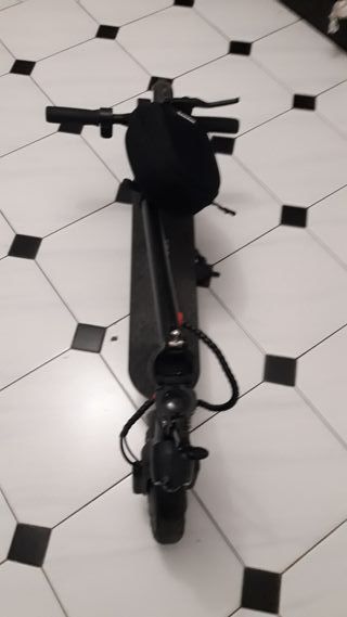 Patinete Eléctrico iScooter + Casco y Chaleco