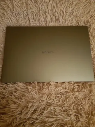 Portátil Chuwi Plata y Negro. Vendo o cambio.Negoc