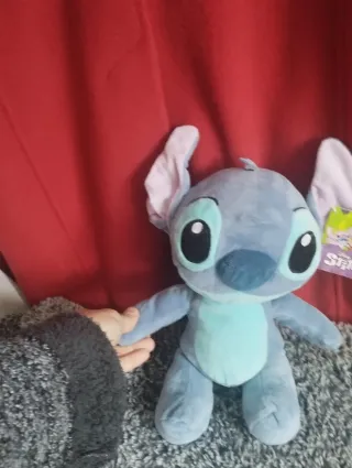 Peluche Rey leon, micky, stich, bluy, superman, ET