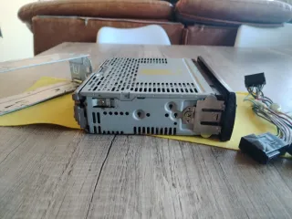 Autorradio Sony CD L4010V