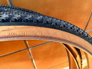 Pack Ruedas Gravel 700x40C Innova Stampede