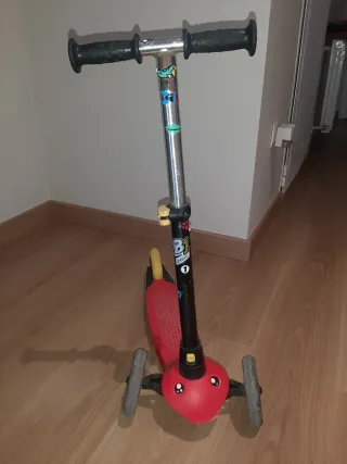 Patinete infantil 3 ruedas rojo