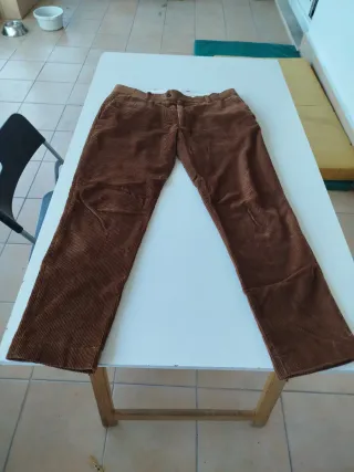 Pantalones de pana marrones