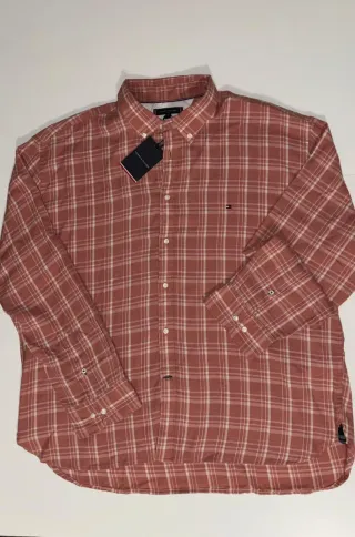Camisa Tommy Hilfiger cuadros roja y blanca