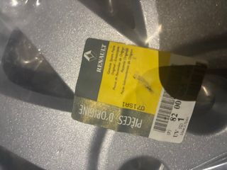 Lote 100 Tapacubos Renault originales