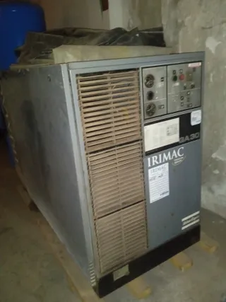 Compresor , Calderín 900L Secador