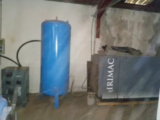 Compresor , Calderín 900L Secador