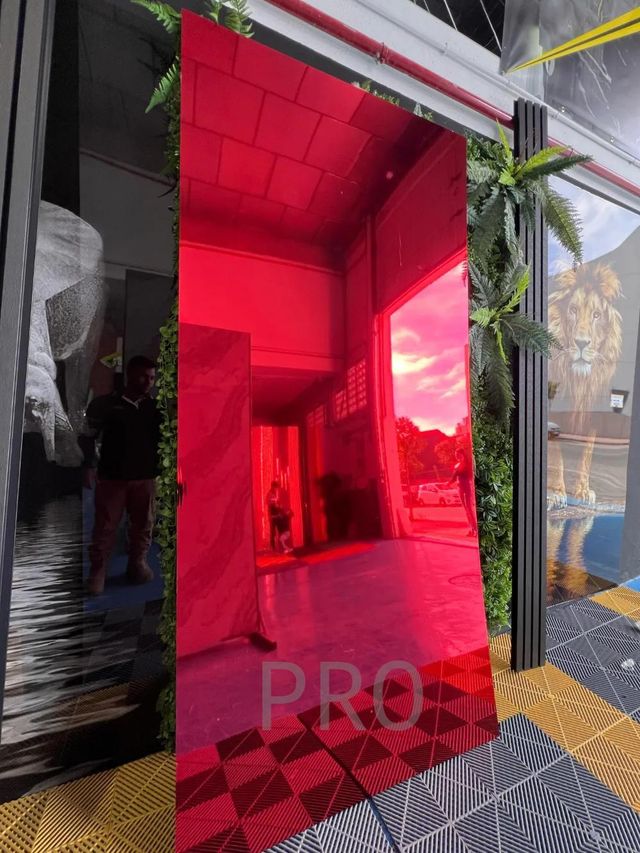 Placa decorativa Espejo Rojo