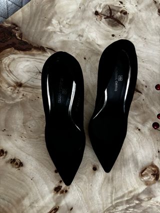 Zapatos de salón Gloria Ortiz ante negro talla 35