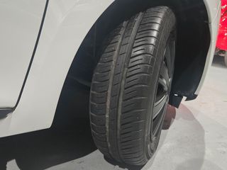 Renault Clio con Distintivo Medioambiental "C".