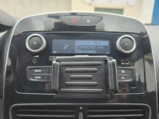 Renault Clio con Distintivo Medioambiental "C".