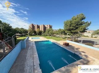 Piso en venta en Juan XXIII en Alicante