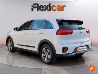 Kia Niro 1.6 GDi HEV 104kW (141CV) Concept