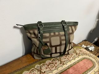 Bolso Nine West Marrón y Verde